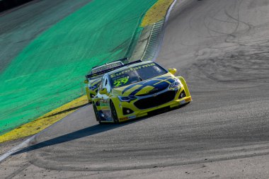 Interlagos yarış pistinde serbest antrenman sırasında formula Delta takımları. 10 Aralık 2021, Sao Paulo, Brezilya. Formula Delta takımları Interlagos yarış pistinde serbest antrenman sırasında, Cuma (10))