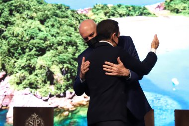 Sao Paulo Valisi tarafından duyurulan 210 şehir için 400 milyon dolarlık kaynak. 16 Aralık 2021, Sao Paulo, Brezilya: Sao Paulo Valisi Joao Doria, 210 turist şehri için 400 milyon dolarlık kaynak ayrıldığını duyurdu. 