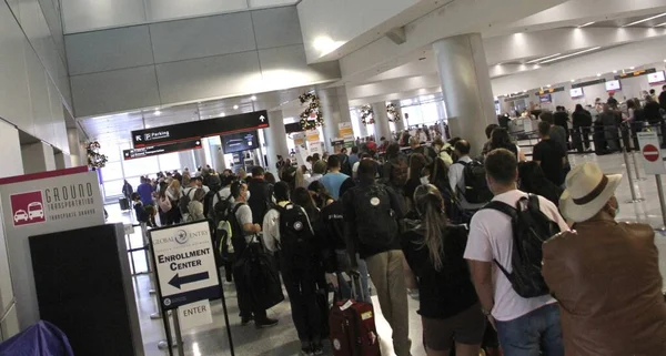 Novo Aeroporto Internacional Miami Lotado Dezembro 2021 Miami Flórida Eua — Fotografia de Stock