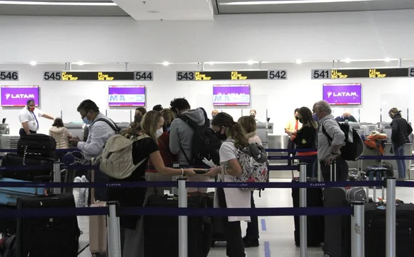 Nuevo Crowded Miami International Airport Diciembre 2021 Miami Florida Estados — Foto de Stock