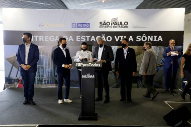 Vila Sonia Sarı Hat metro istasyonunun açılışı. 17 Aralık 2021, Sao Paulo, Brezilya: Sao Paulo Valisi Joao Doria (PSDB), 