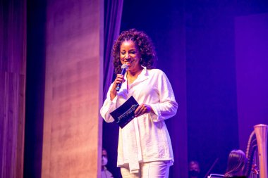 Kondüktör Joao Carlos 'un 2021' deki son konseri. 17 Aralık 2021, Sao Paulo, Brezilya: Kondüktör Joao Carlos Martins, Bachiana Filarmonica SESI-SP ile birlikte konuklarla birlikte son bir konser verdi. 