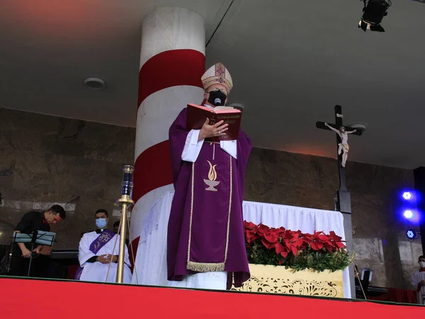 Ksiądz Reginaldo Manzotti Odprawia Mszę Xviii Boże Narodzenie Solidarności Curitibie — Zdjęcie stockowe