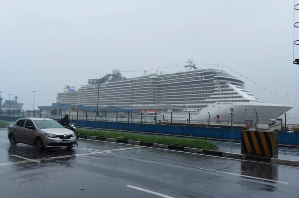 Das Schiff Legte Mit Besatzungsmitgliedern Und Passagieren Hafen Von Santos — Stockfoto