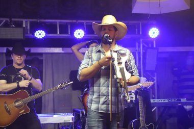 Kır ikilisi Fernando ve Sorocaba Cafe de la Musique de Floripa 'nın film müziğini yönetiyor. 9 Ocak 2021, Florianopolis, Santa Catarina, Brezilya: Fernando ve Sorocaba ikilisi Cafe de la Musique de Floripa 'nın film müziğini yönetiyor.