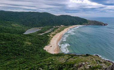 Movement of tourists and bathers at Lagoinha do Leste Beach and Moro da Coroa, in Florianopolis. January 14, 2021, Florianopolis, santa Catarina, Brazil: Movement of tourists and bathers at Lagoinha do Leste Beach and Moro da Coroa