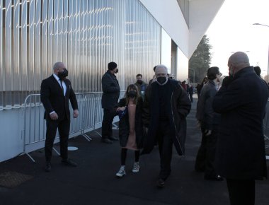 Milan Fashion Week: Prada Fall/Winter 2022 Men's Collection. January 16, 2022, Milan, Italy. Not even the Omicron variant can scare the Italian fashion giant. The Fall/Winter 2022 collection immerses us in the Miuccia x Simons universe