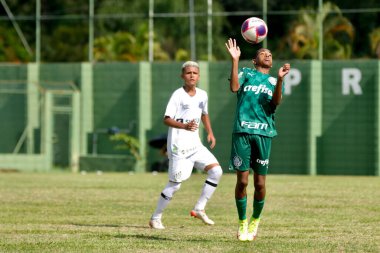(SPO) Oy orantılı U15 Futbol Kupası: Santos ve Palmeiras. 18 Ocak 2022, Votorantim, Sao Paulo, Brezilya: Santos ve Palmeiras arasında oynanan U-15 Votorantim Futbol Kupası çeyrek final maçı için geçerli. Maç 32. dakikada bitti.