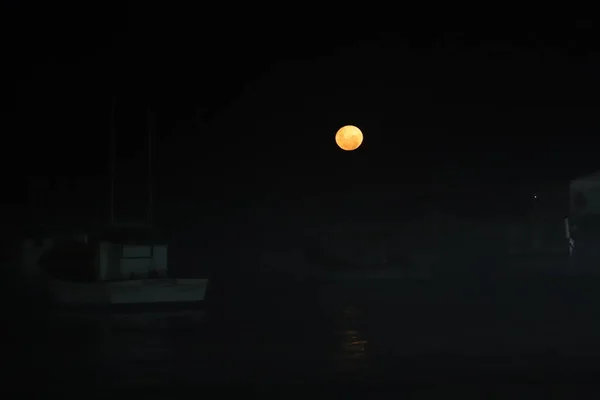 Pleine Lune Dans Ton Orange Brille Dans Ciel Florianopolis Janvier — Photo