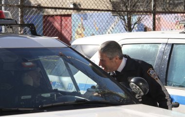 Polis Sendikası lideri Patrick Lynch ile Harlem 'de silahlı saldırı üzerine basın toplantısı. 22 Ocak 2022, Harlem, New York, ABD: Patrick Lynch, Amerikan Polis Sendikası lideri, Polis Memuru ve Polis Hayırseverler Derneği Başkanı 