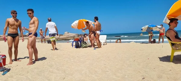 Summer Movement Bathers Mole Beach Florianopolis 2022 카타리나 플로리아 폴리스 — 스톡 사진
