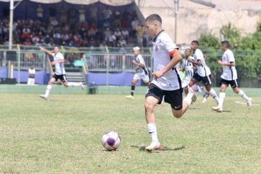 Futbol: Corinthians, Santos 'a karşı klasiği kazandı ve 15 yaş altı Votorantim Futbol Kupası' nda üç kez şampiyon oldu. 23 Ocak 2022, Votorantim, Sao Paulo, Brezilya: Santos ve Corinthians arasında futbol maçı
