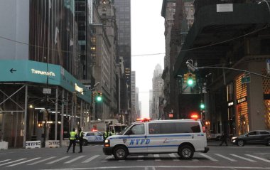Jason Rivera için cenaze töreni, St. Patricks Katedrali 'nde NYPD memuru öldürüldü. 28 Ocak 2022, New York, ABD: Öldürülen NYPD memuru Jason Rivera 'nın cenaze töreni, 28 Ocak Cuma günü Saint Patricks Katedrali' nde gerçekleşti