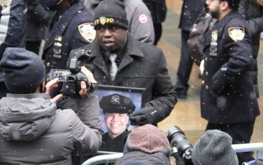Jason Rivera için cenaze töreni, St. Patricks Katedrali 'nde NYPD memuru öldürüldü. 28 Ocak 2022, New York, ABD: Öldürülen NYPD memuru Jason Rivera 'nın cenaze töreni, 28 Ocak Cuma günü Saint Patricks Katedrali' nde gerçekleşti