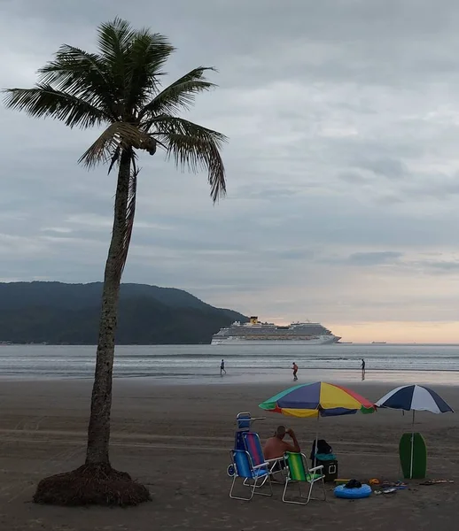Вид Круизный Лайнер Проходящий Мимо Пляжа Сантосе Января 2022 Года — стоковое фото