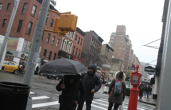 Piogge Abbondanti New York Febbraio 2022 New York Usa Gente — Foto Stock