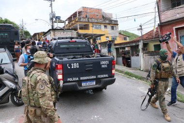 Rio de Janeiro, Vila Cruzeiro 'da polis operasyonunda sekiz kişi öldü. 11 Şubat 2022, Rio de Janeiro, Brezilya: 11 Şubat Cuma günü erken saatlerde Rio de Janeiro 'daki Vila Cruzeiro' da büyük bir polis operasyonu sırasında sekiz kişi hayatını kaybetti. 
