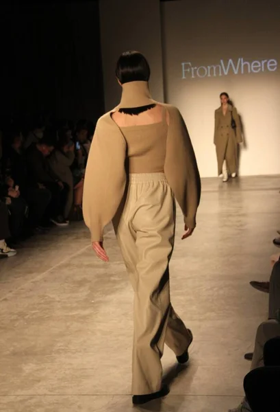 New Global Fashion Collective Nyfw Fromwhere Women Febrero 2022 Brooklyn —  Fotos de Stock