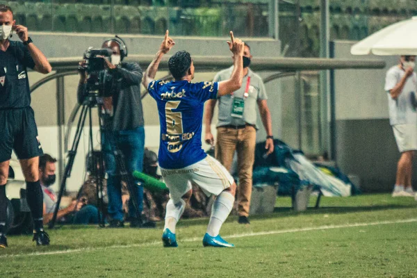 Mineiro足球锦标赛 Cruzeiro和Uberlandia 2022年2月17日 巴西米纳斯吉拉斯州贝洛奥里藏特 克鲁泽罗和Uberlandia之间的足球比赛 在独立日举行的第七轮Mineiro足球锦标赛上有效 — 图库照片