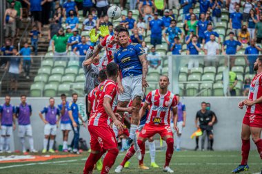 Belo Horizonte, Minas Gerais, Brezilya: 20 Şubat 2022: Cruzeiro ve Villa Nova arasındaki futbol maçı, 2022 Mineiro Futbol Şampiyonası 'nın sekizinci turu için geçerlidir.