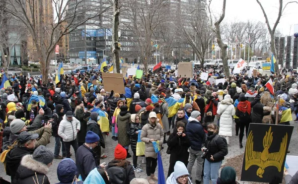 Oekraïners Protesteren Tegen Russische Invasie Van Oekraïne Het Hoofdkwartier Februari — Stockfoto