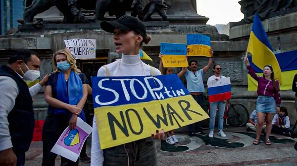 Int Українці Протестують Проти Російського Вторгнення Україну Мехіко Лютого 2022 — стокове фото