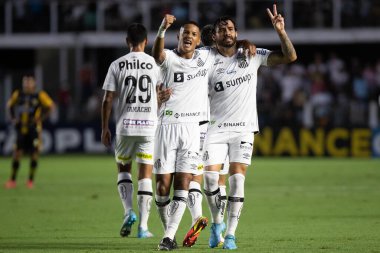 Paulista Futbol Şampiyonası: Santos ve Novorizontino. 27 Şubat 2022, Barueri, Sao Paulo, Brezilya. Vila Belmiro Stadyumu 'nda düzenlenen Paulista Futbol Şampiyonası' nın 9. turu için geçerli olan Santos ve Novorizontino arasındaki futbol maçı