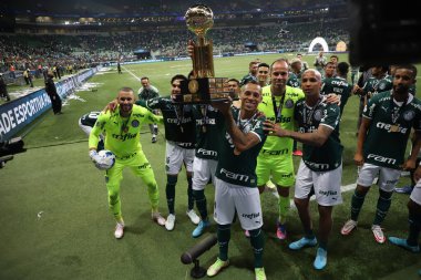 Sudamericana Futbol Recopa Finali: Palmeiras ve Athletico-PR. 2 Mart 2022, Sao Paulo, Brezilya. Athletico Paranaensa 'ya karşı 2-0' lık galibiyetten sonra Sudamericana Futbol Recopa Finali