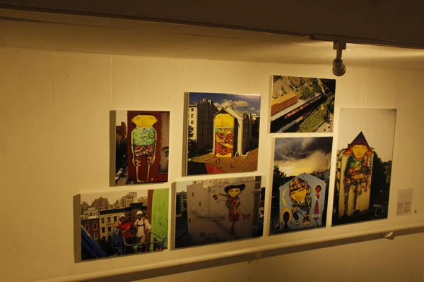 Wystawa Opowiada Trajektorię Brazylijskich Artystów Graffiti Osgemeos Mon Curitiba Marca — Zdjęcie stockowe