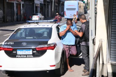 Aile içi şiddete karşı operasyon Rio de Janeiro 'da gerçekleştirilir. 8 Mart 2022, Rio de Janeiro, Brezilya: Sivil Polis Rio de Janeiro 'da 8 Mart Salı günü Uluslararası Kadınlar Günü' nde operasyon düzenledi