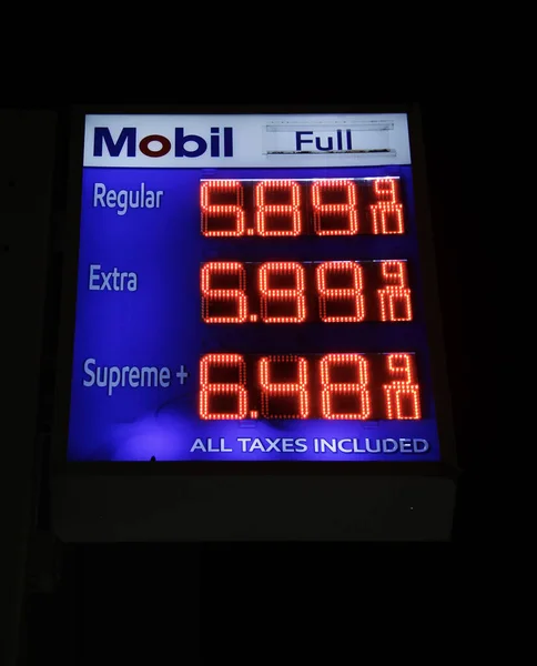 Der Durchschnittspreis Für Normales Gas Erreicht New York Dollar März — Stockfoto