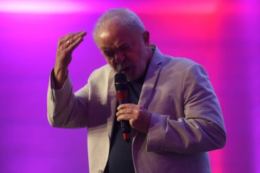 Eski Başkan Lula, Sao Paulo 'da kadınlarla bir toplantıya katılıyor. 10 Mart 2022, Sao Paulo, Brezilya: Eski Cumhurbaşkanı Luiz Inacio Lula da Silva, PT 'ler tarafından düzenlenen Brezilya' yı yeniden inşa etmek için Lula ile yapılan toplantıya katıldı. 