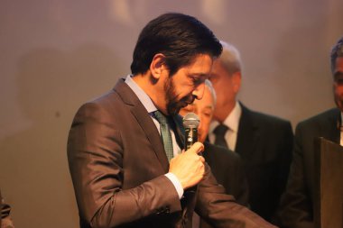 Sao Paulo 'daki Brezilya-Lübnan Kültür Merkezi' nin inşası için yapılan arazi bağışını kutlamak için akşam yemeği. 16 Mart 2022, Sao Paulo, Brezilya Sao Paulo Belediye Başkanı Ricardo Nunes onuruna akşam yemeği