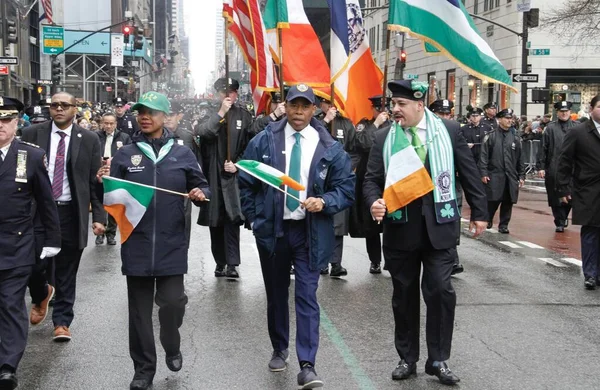 Burmistrz Nowego Jorku Eric Adams Uczestniczy Paradzie Dnia Świętego Patryka — Zdjęcie stockowe