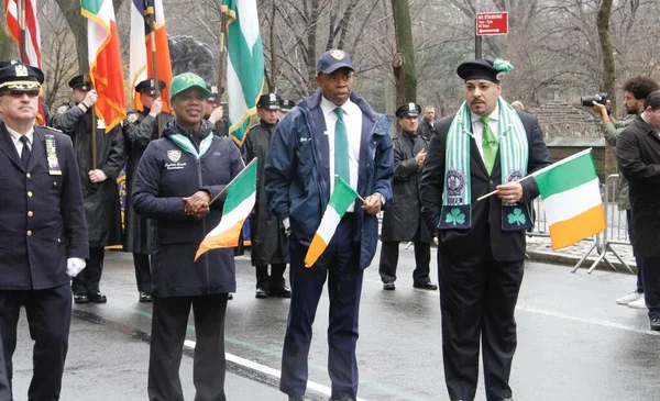 Starosta New Yorku Eric Adams Účastní Slavnostního Průvodu Svatého Patricka — Stock fotografie