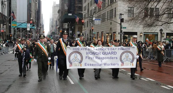 Défilé Saint Patricks Est Retour Après Ans Célébration Virtuelle Milieu — Photo