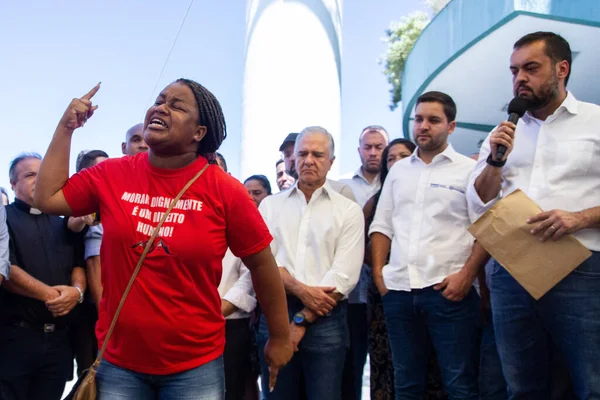Rio de Janeiro hükümeti Alemao teleferiğinin restorasyonuna başladı. 18 Mart 2022, Rio de Janeiro, Brezilya. Rio de Janeiro Valisi Claudio Castro ve Altyapı ve İşletme Bakanı Max Lemos... 