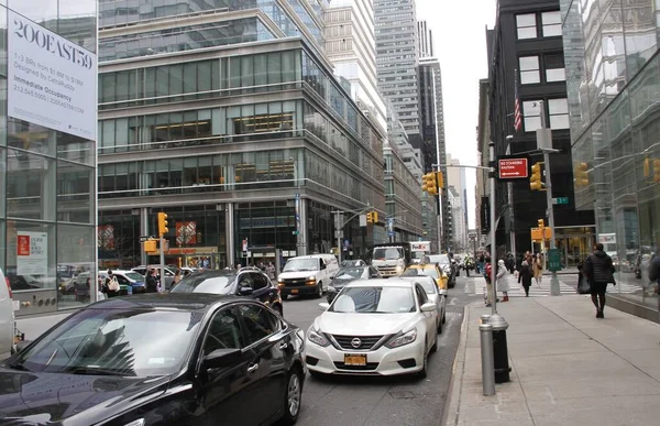 Overloaded Truck Broke Queensboro Bridge Causing Heavy Traffic Manhattan March — Stock Photo, Image