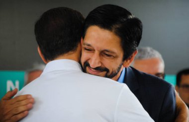 Hükümet ve Sao Paulo Belediyesi Grajau bölgesinde viyadük çalışmaları yapıyor. 29 Mart 2022, Sao Paulo, Brezilya: Sao Paulo Valisi, Joao Doria ve Belediye Başkanı Ricardo Nunes Nathalia Pereira 'daki eserlerin teslim töreninde 