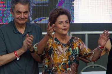 Eski Cumhurbaşkanı Lula, Rio de Janeiro Devlet Üniversitesi 'nde düzenlenen uluslararası bir toplantıya katıldı. 30 Mart 2022, Rio de Janeiro, Brezilya: Eski Cumhurbaşkanı Luiz Inacio Lula da Silva Uluslararası Demokrasi Toplantısına katıldı 