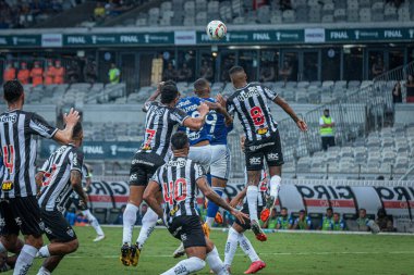 Mineiro Futbol Şampiyonası 2022 - Finaller: Atletico Mineiro Cruzeiro 'ya karşı. 2 Nisan 2022, Belo Horizonte, Minas Gerais, Brezilya: Mineiro 'da düzenlenen Mineiro Futbol Şampiyonası finali için geçerli olan Atletico Mineiro ve Cruzeiro arasındaki futbol maçı
