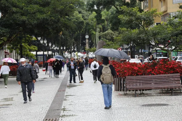 Κρύο Και Βροχερό Απόγευμα Στην Πόλη Της Curitiba Απριλίου 2022 — Φωτογραφία Αρχείου