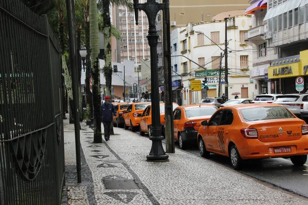 Ταξί Πίνακα Ναύλων Κατεψυγμένα Από 2016 Αναπροσαρμόζεται Στην Curitiba Απριλίου — Φωτογραφία Αρχείου