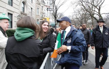 New York Belediye Başkanı Eric Adams 'ın COVID-19 testi pozitif çıktı. 10 Nisan 2022, New York, ABD: New York Belediye Başkanı Eric Adams 'ın COVID-19 testi pozitif çıktı. 
