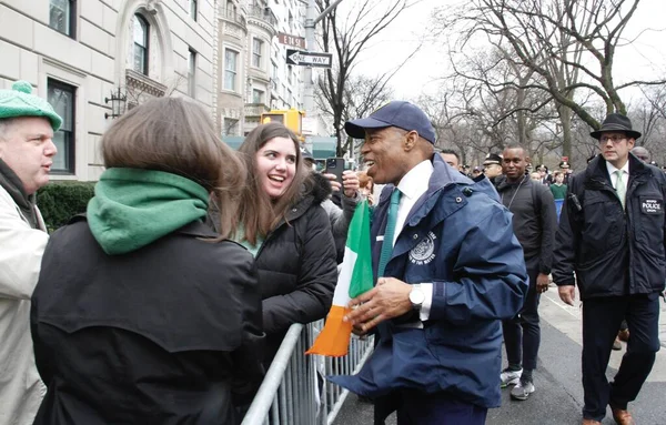 New York Belediye Başkanı Eric Adams 'ın COVID-19 testi pozitif çıktı. 10 Nisan 2022, New York, ABD: New York Belediye Başkanı Eric Adams 'ın COVID-19 testi pozitif çıktı. 
