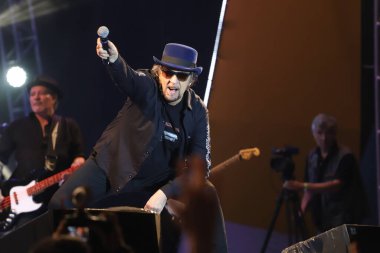 Camisa de Venus grubu, Rock Brazil 'de, Sao Paulo' da 40 Yıl. 10 Nisan 2022, Sao Paulo, Brezilya: Latin Amerika Anıtı 'nda düzenlenen Rock Brazil' de müzisyen Marcelo Nova 'nın katılımıyla Camisa de Venüs grubunun gösterisi