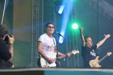 Ultraje a Rigor 'un Sao Paulo' daki Rock Brazil 'deki 40 yıllık konseri. 10 Nisan 2022, Sao Paulo, Brezilya: Brezilyalı grup Ultraje a Rigor, Latin Amerika Memorial, Sao Paulo 'da düzenlenen Brezilya Rock Müzik Festivali' nde 40 yıl boyunca sahne aldı.