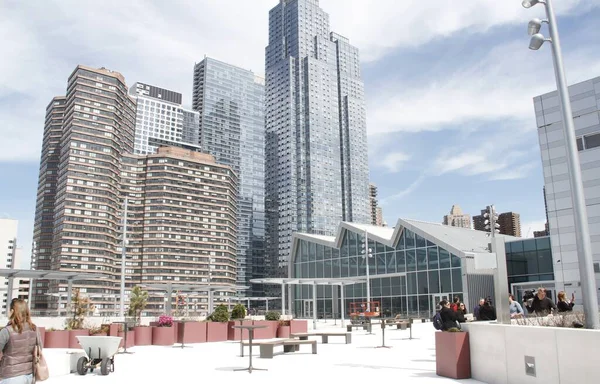 Esclusivo Tour Persona Del Javits Center Con Tema Green State — Foto Stock