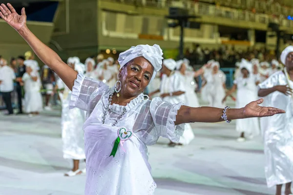 Baianas Maken Traditionele Reiniging Van Sapucai Parade Grond Tijdens Carnaval — Stockfoto