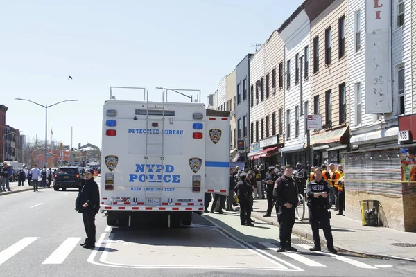 Personas Disparadas Heridos Plataforma Del Metro Brooklyn Abril 2022 Brooklyn — Foto de Stock